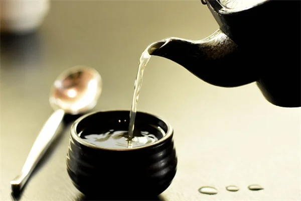 FDA Ban on Formaldehyde Hair Straighteners: What Black Women Need to Know